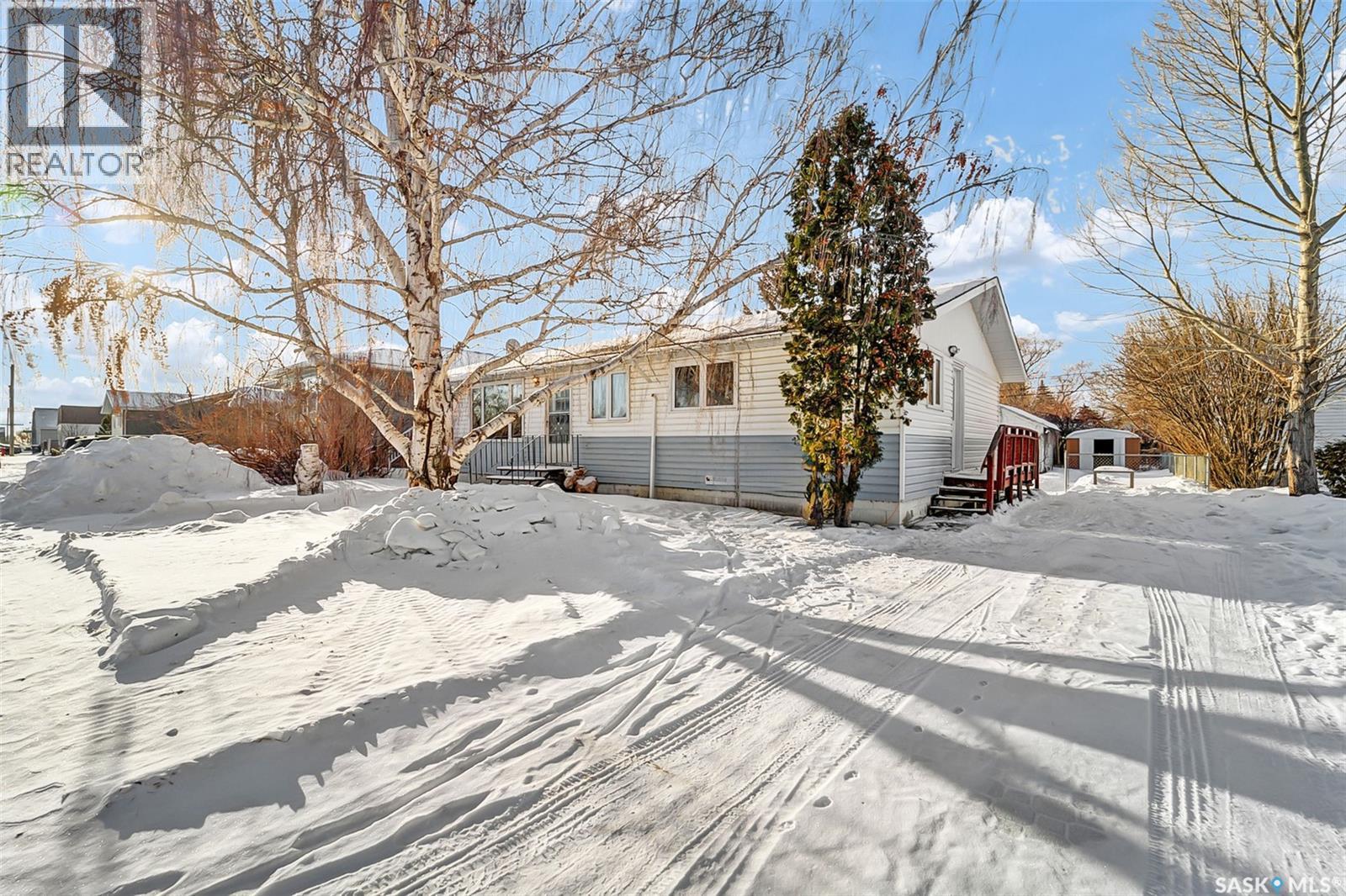 211 Main Street, Vanscoy, SK - Outdoor