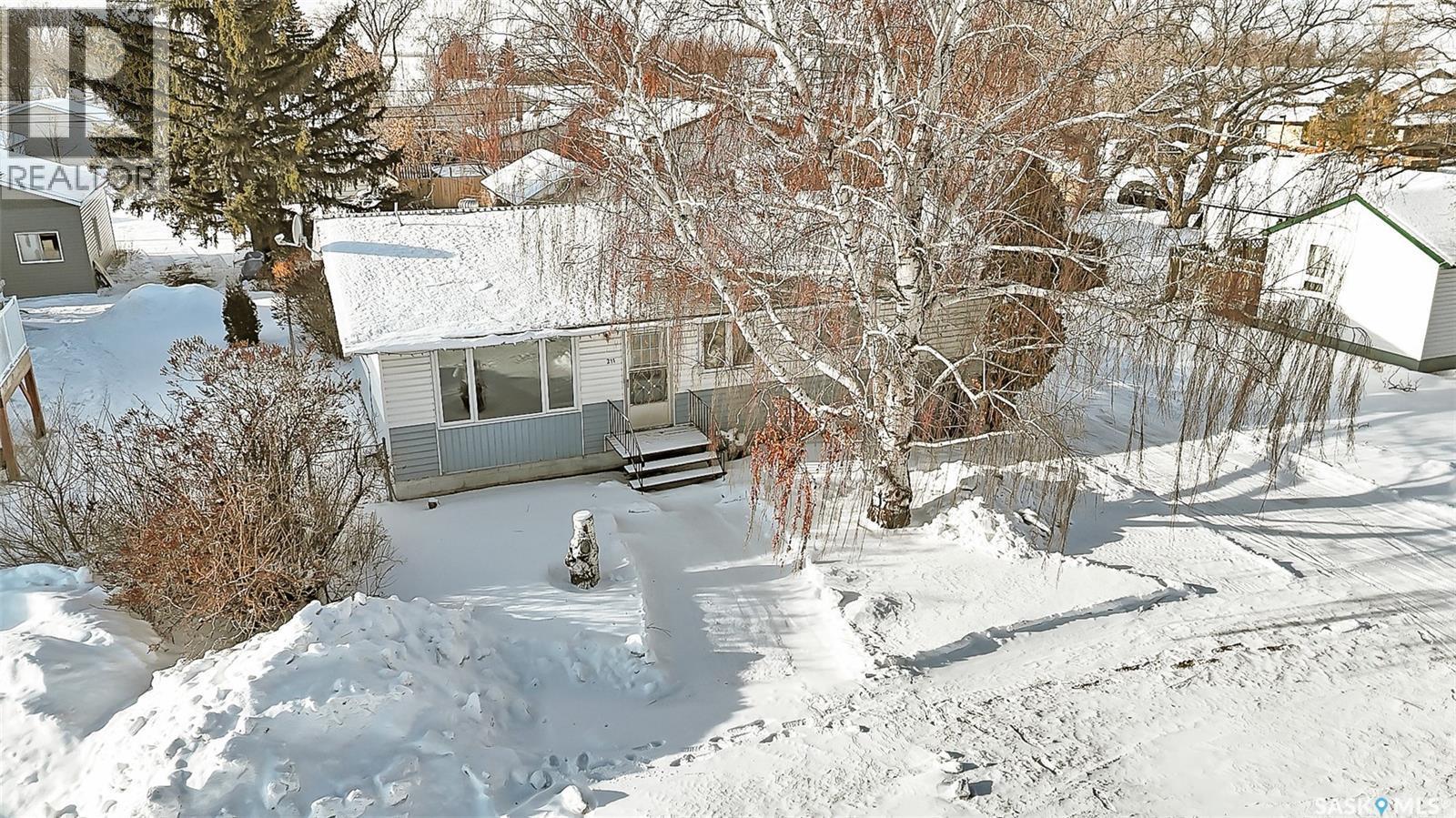 211 Main Street, Vanscoy, SK - Outdoor