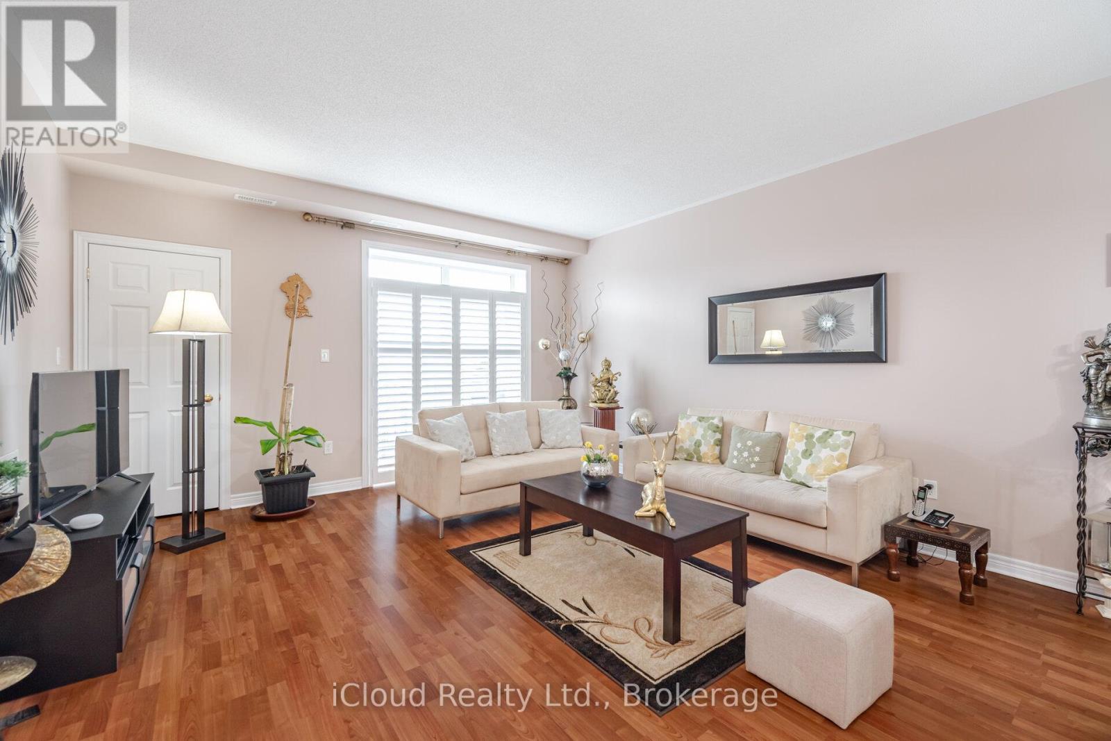 408 - 443 Centennial Forest Drive, Milton, ON - Indoor Photo Showing Living Room