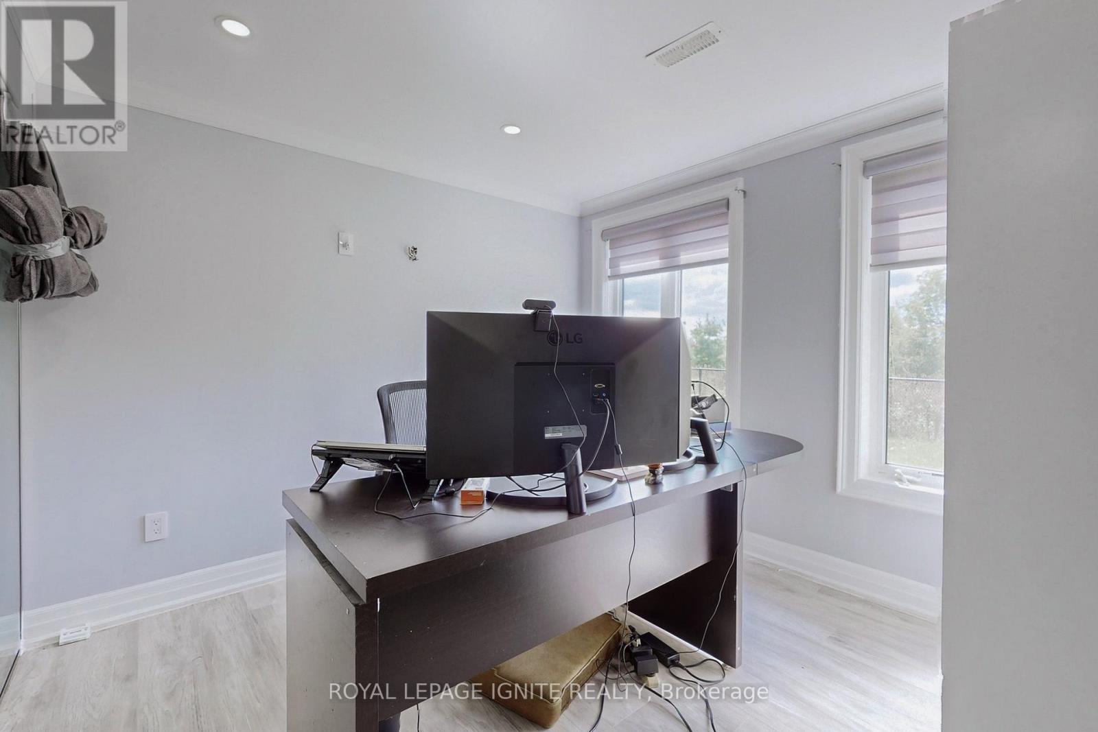 24 Arrowpoint Drive, Brampton, ON - Indoor Photo Showing Office