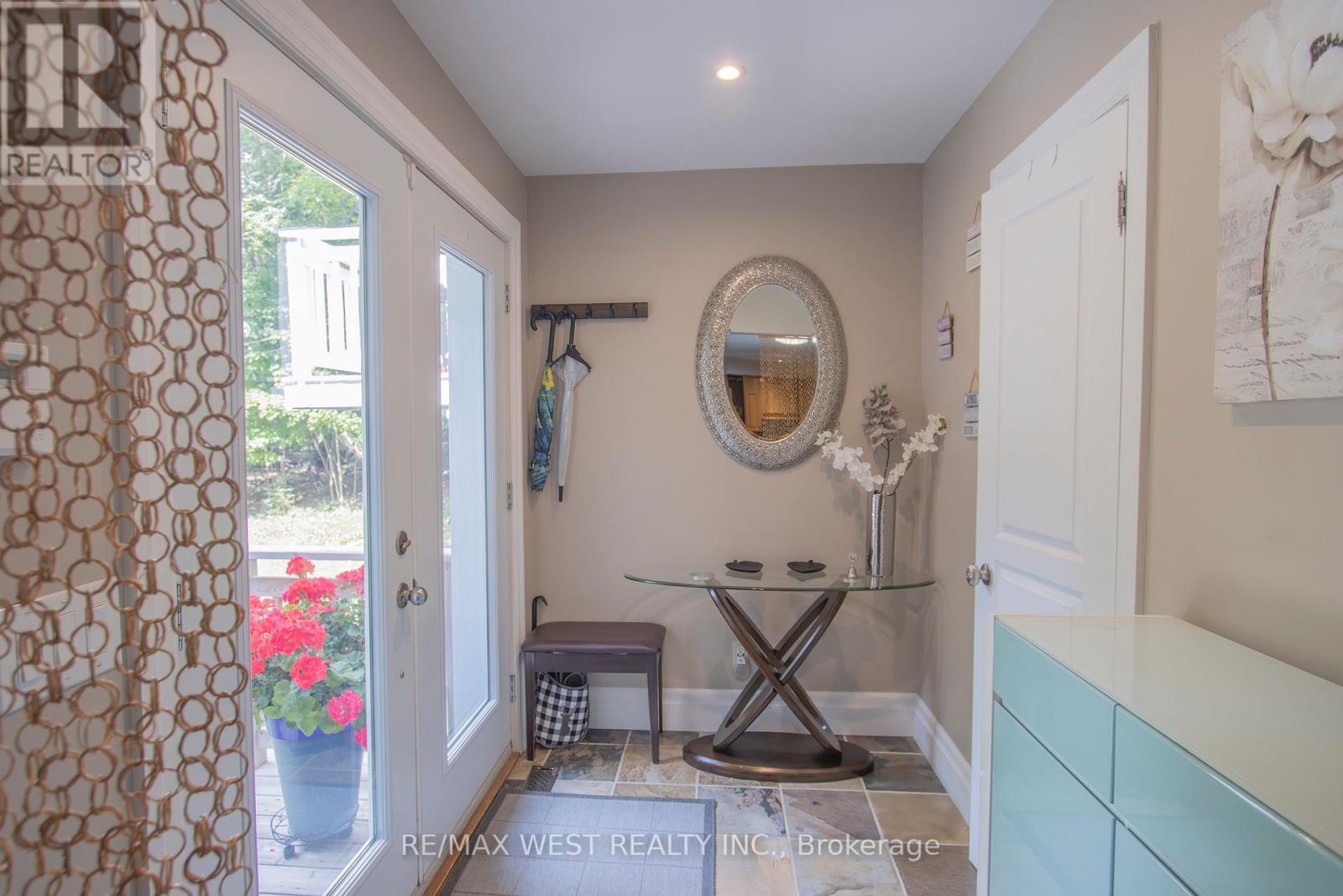 1158 Lorne Lane, Dysart Et Al, ON - Indoor