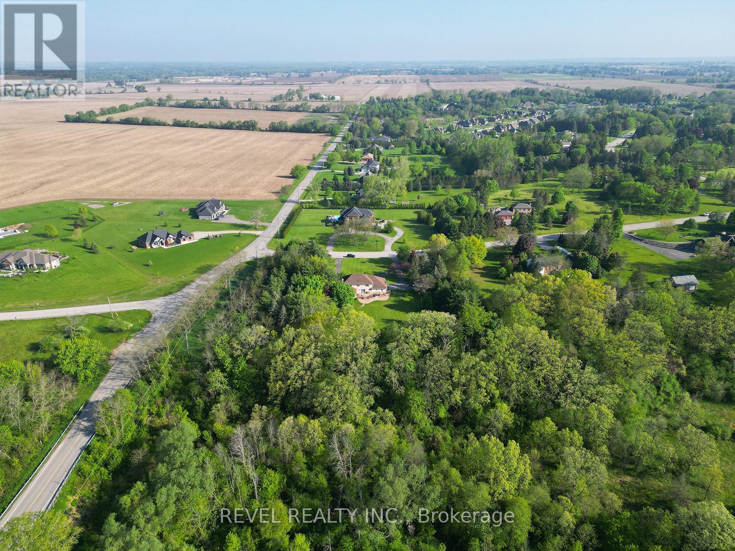 92 Highland Drive, Brantford, ON - Outdoor With View