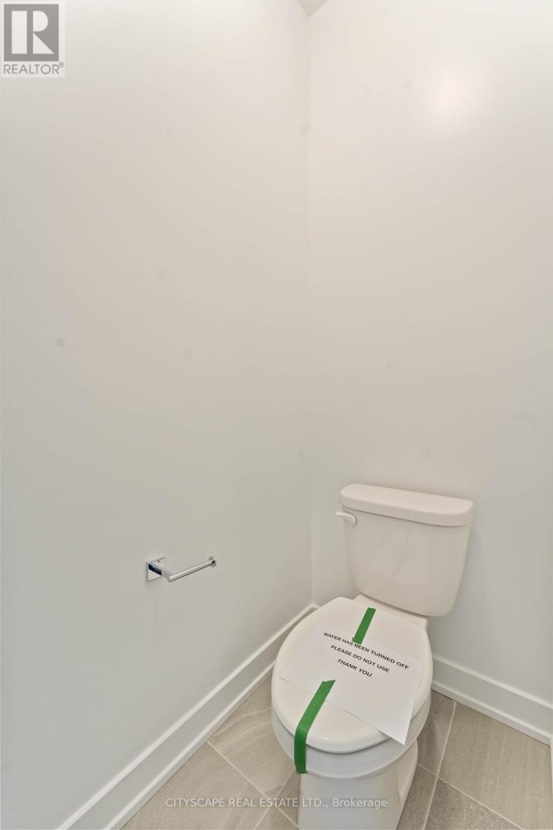 617 Kenabeek Terrace, Ottawa, ON - Indoor Photo Showing Bathroom