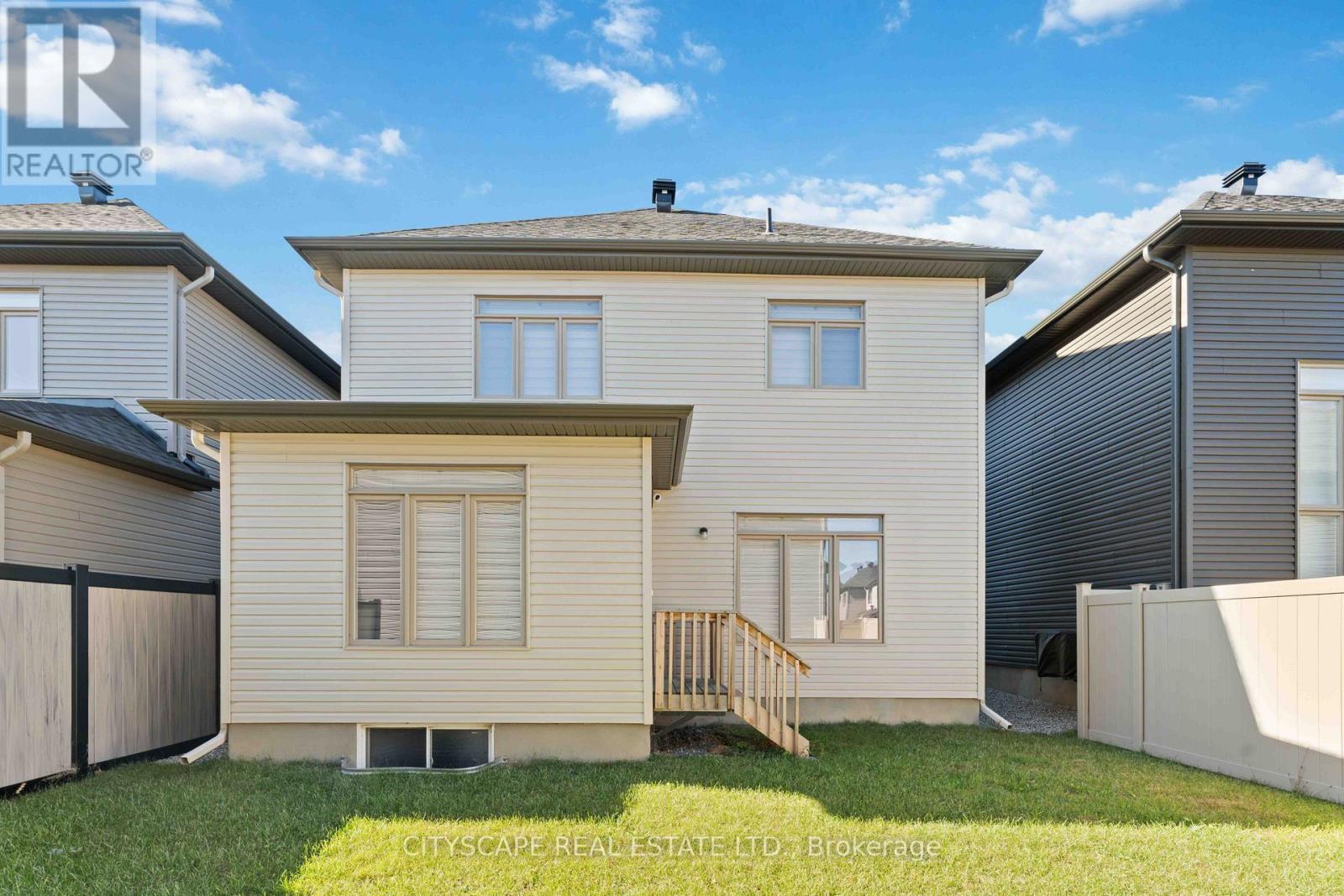 617 Kenabeek Terrace, Ottawa, ON - Outdoor With Exterior