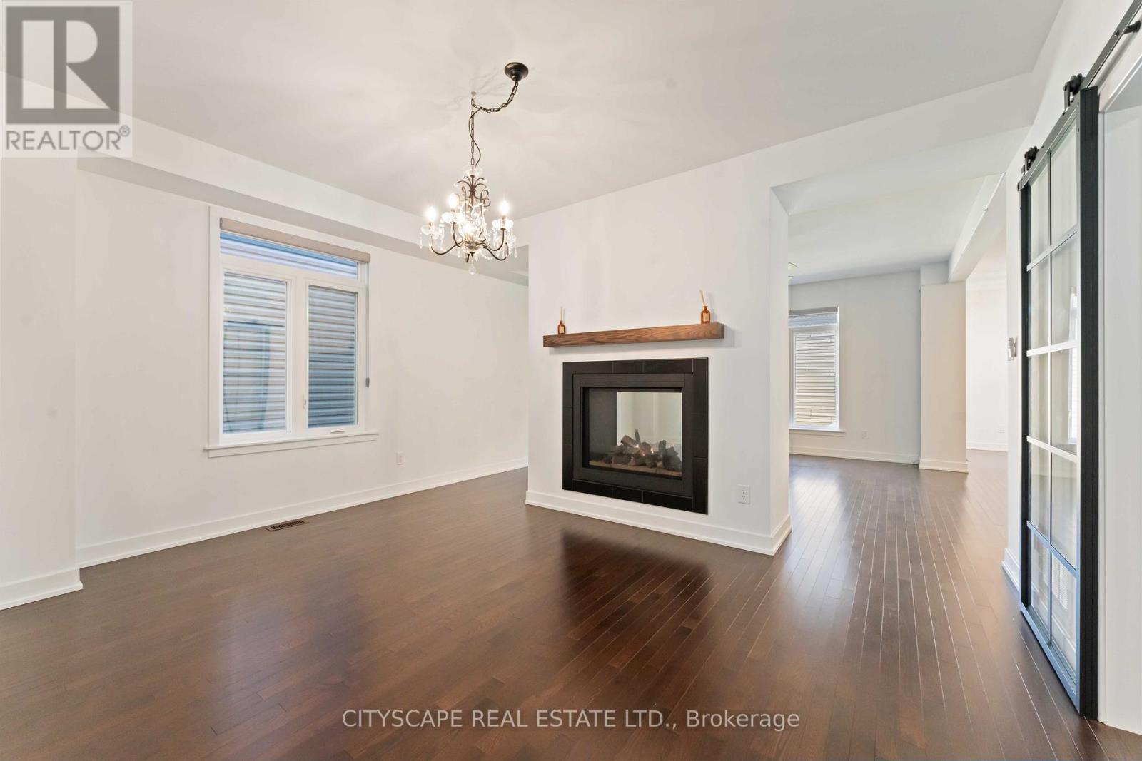 617 Kenabeek Terrace, Ottawa, ON - Indoor With Fireplace