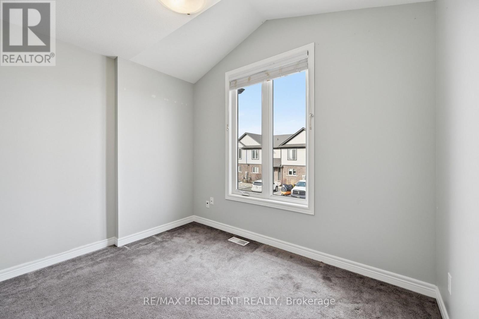 26 - 7768 Ascot Circle, Niagara Falls, ON - Indoor Photo Showing Other Room