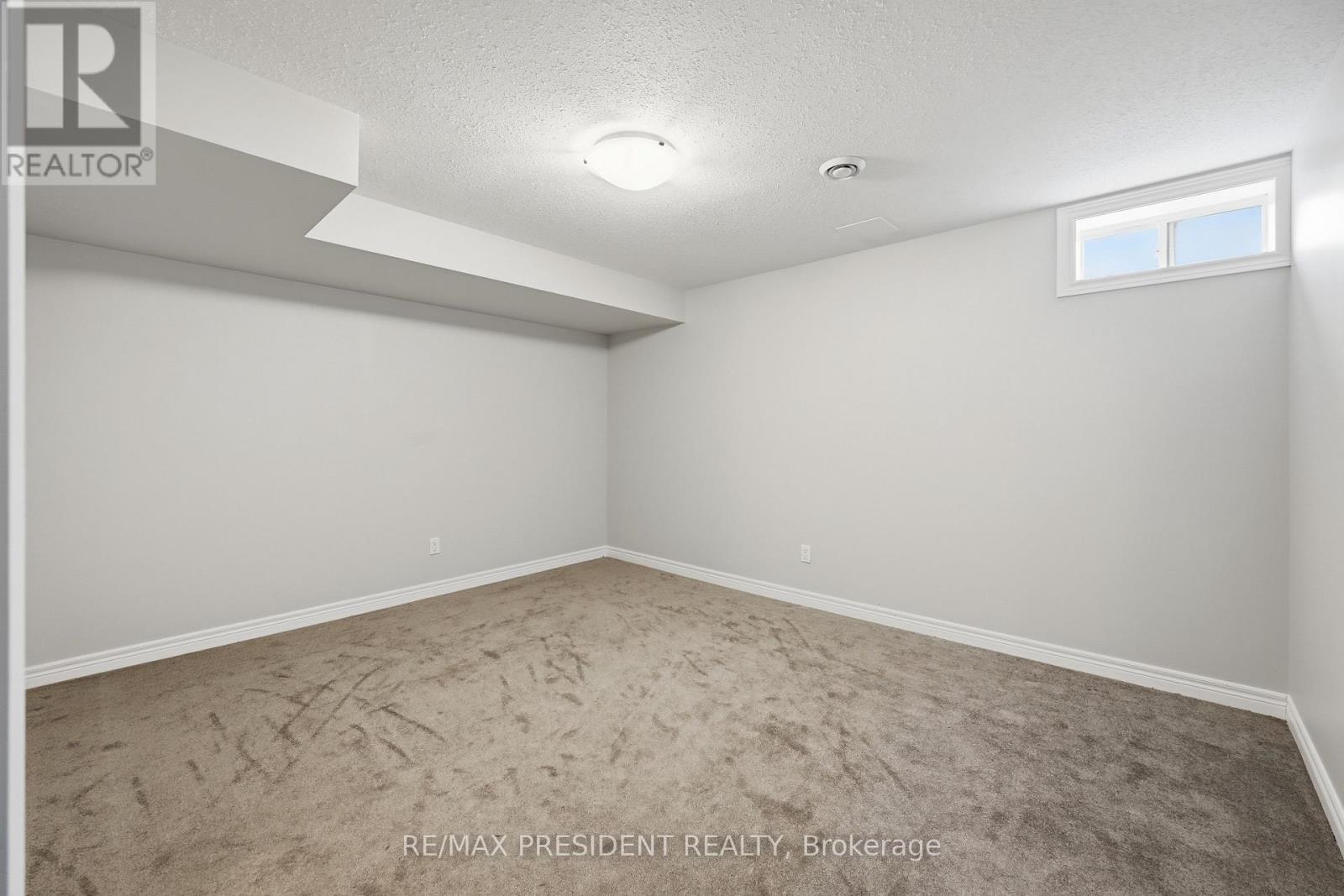 26 - 7768 Ascot Circle, Niagara Falls, ON - Indoor Photo Showing Other Room