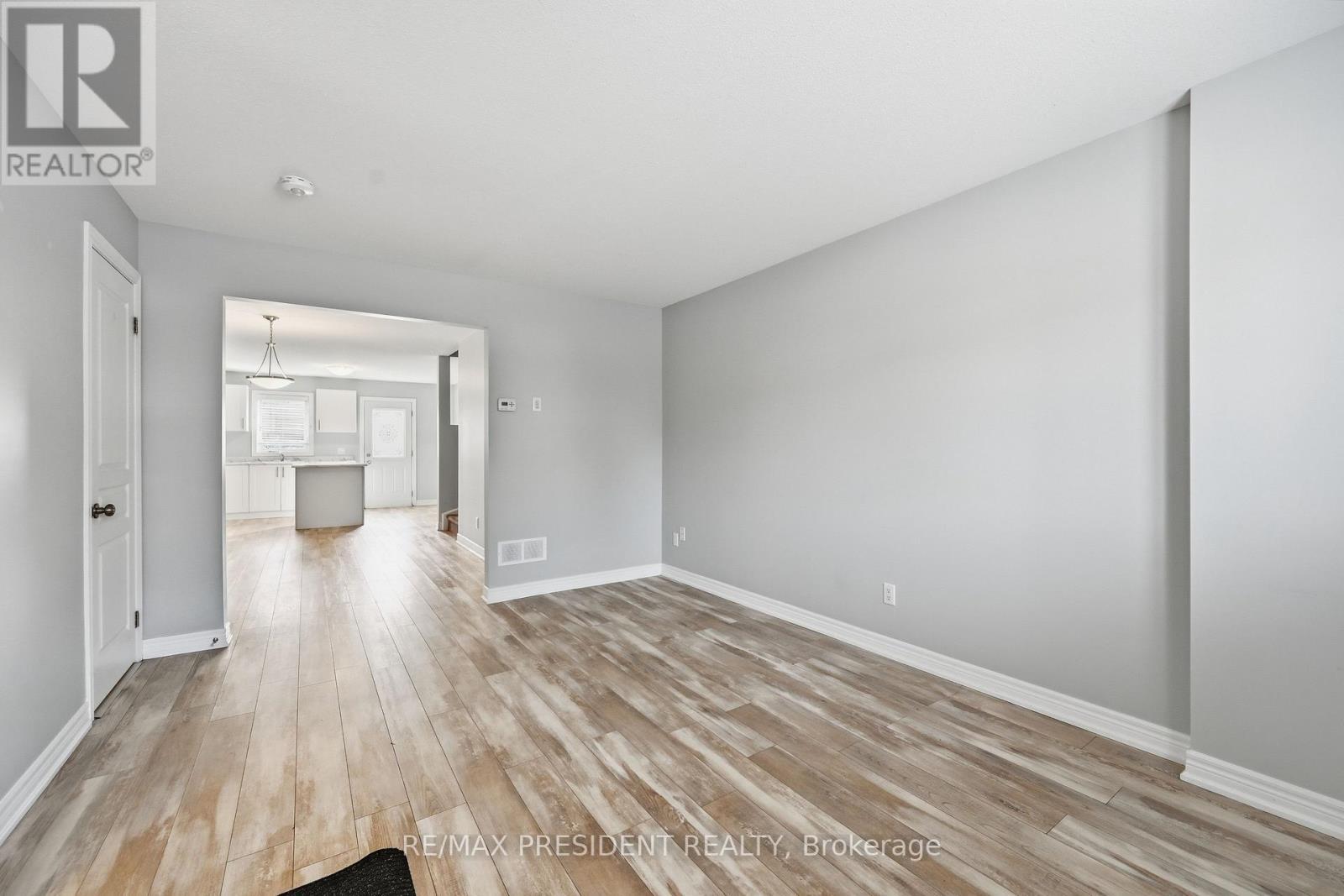 26 - 7768 Ascot Circle, Niagara Falls, ON - Indoor Photo Showing Other Room