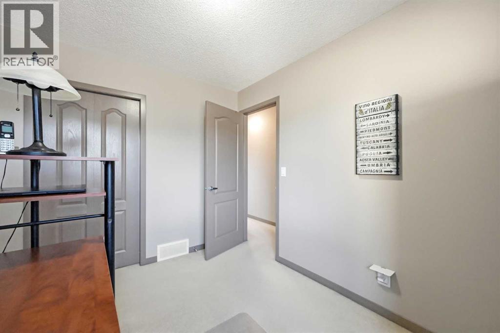 28 Skyview Shores Terrace Ne, Calgary, AB - Indoor Photo Showing Other Room