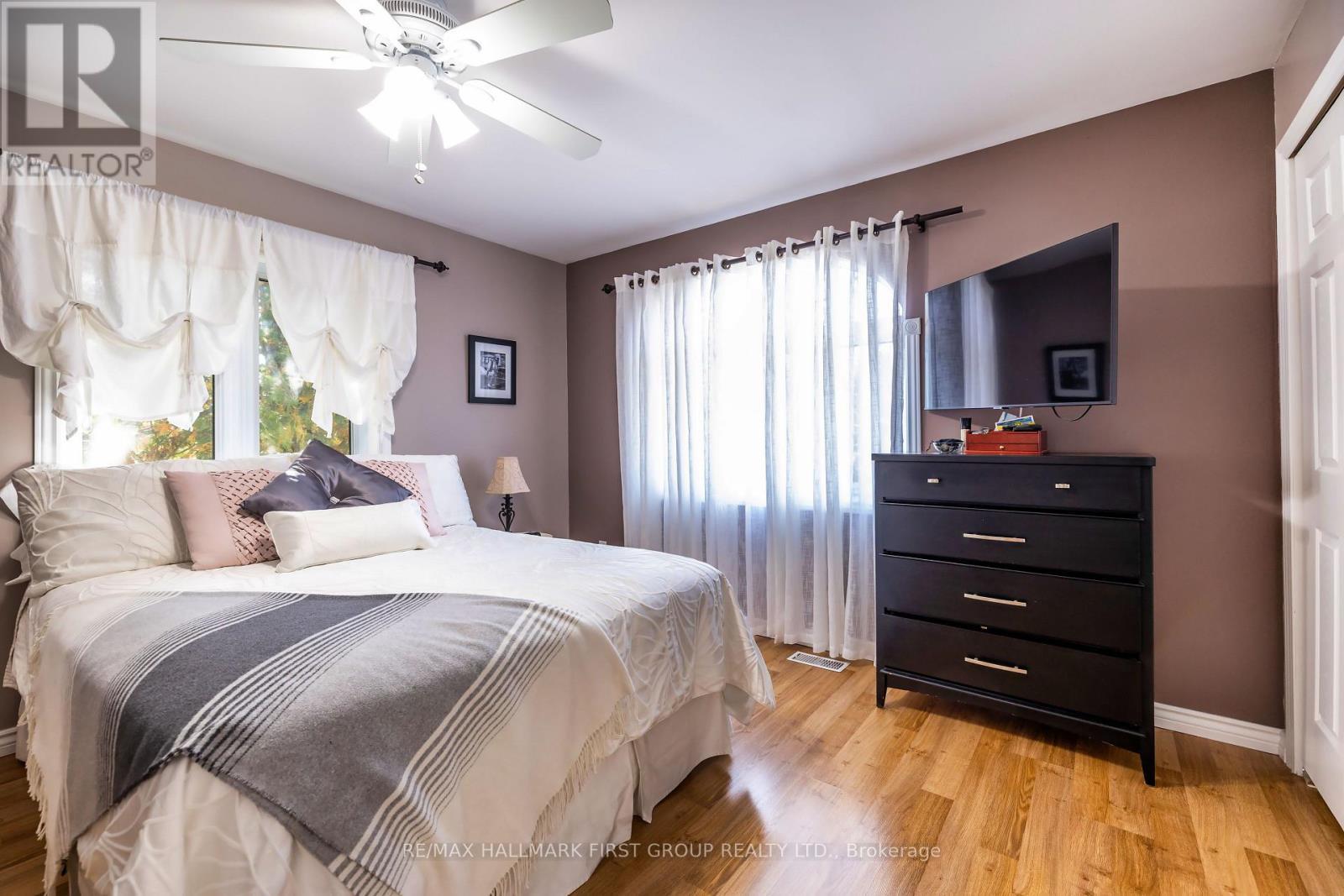 Primary Bedroom - 61 Druan Drive, Kawartha Lakes (Mariposa), ON - Indoor Photo Showing Bedroom