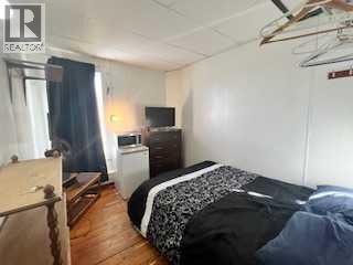 5004 50 Avenue, Forestburg, AB