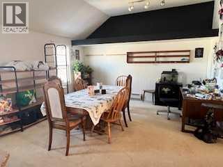 5004 50 Avenue, Forestburg, AB