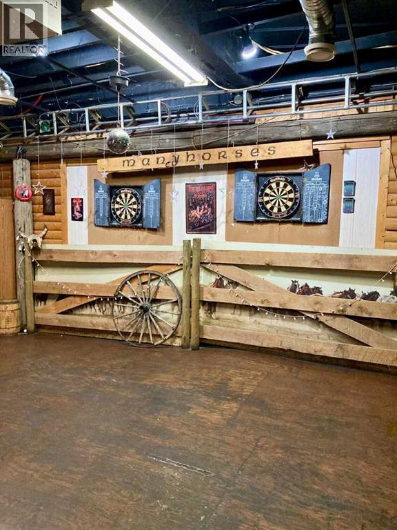 5004 50 Avenue, Forestburg, AB