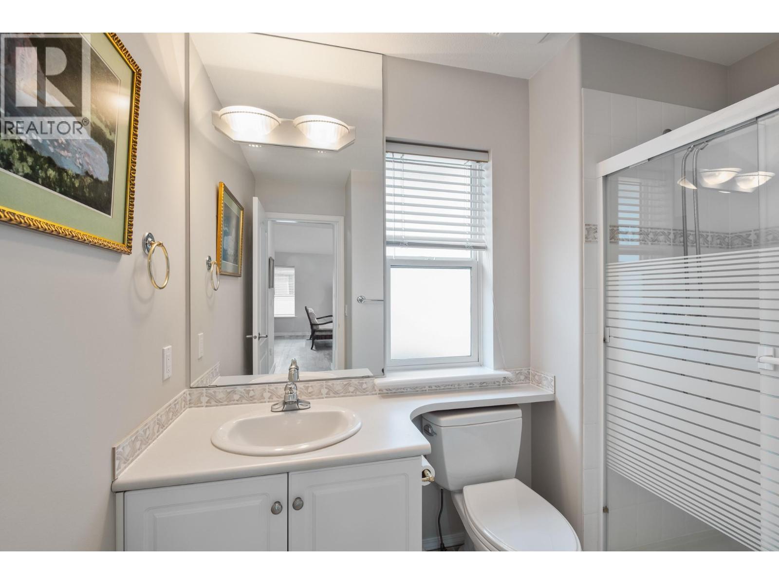 3788 Bird Place Unit# 146, Kelowna, BC - Indoor Photo Showing Bathroom