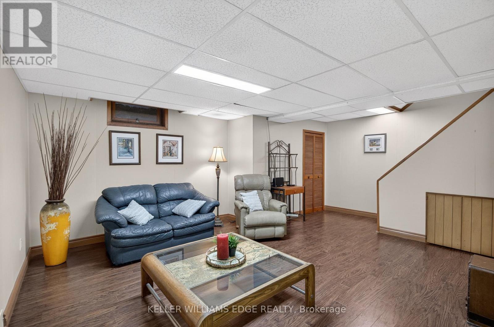 31 - 3049 Glencrest Road, Burlington, ON - Indoor