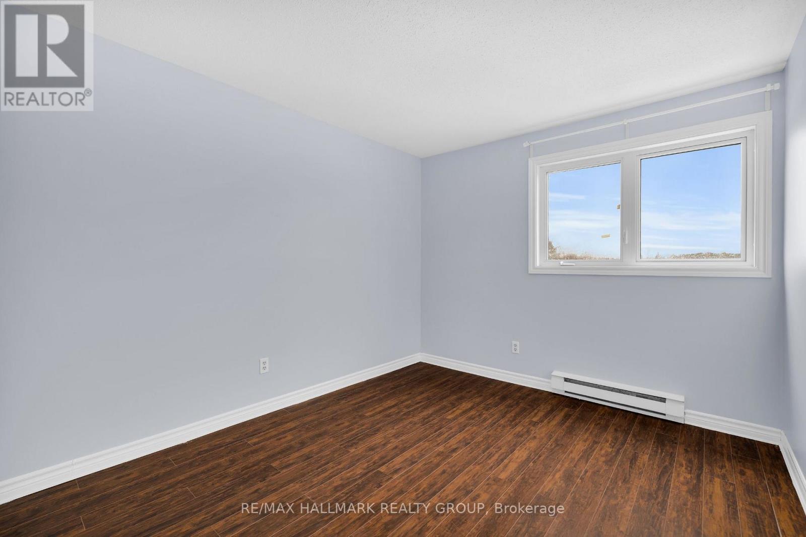 F - 3070 Councillor'S Way, Ottawa, ON