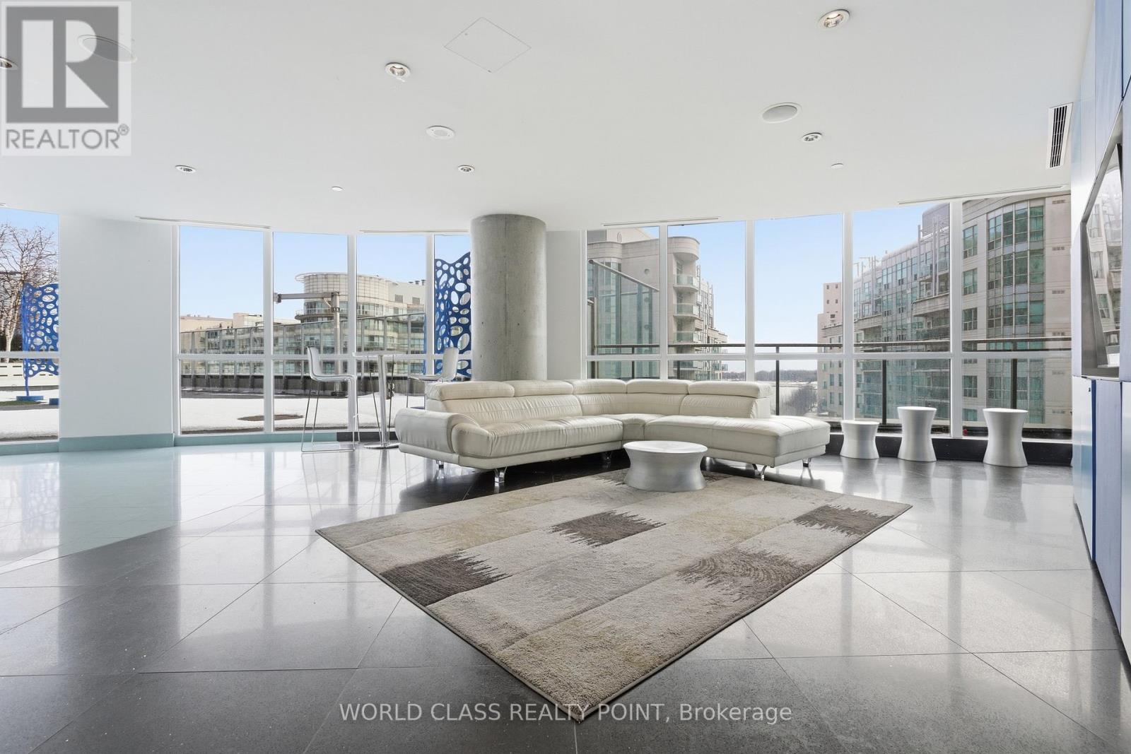 516 - 38 Dan Leckie Way, Toronto, ON - Indoor