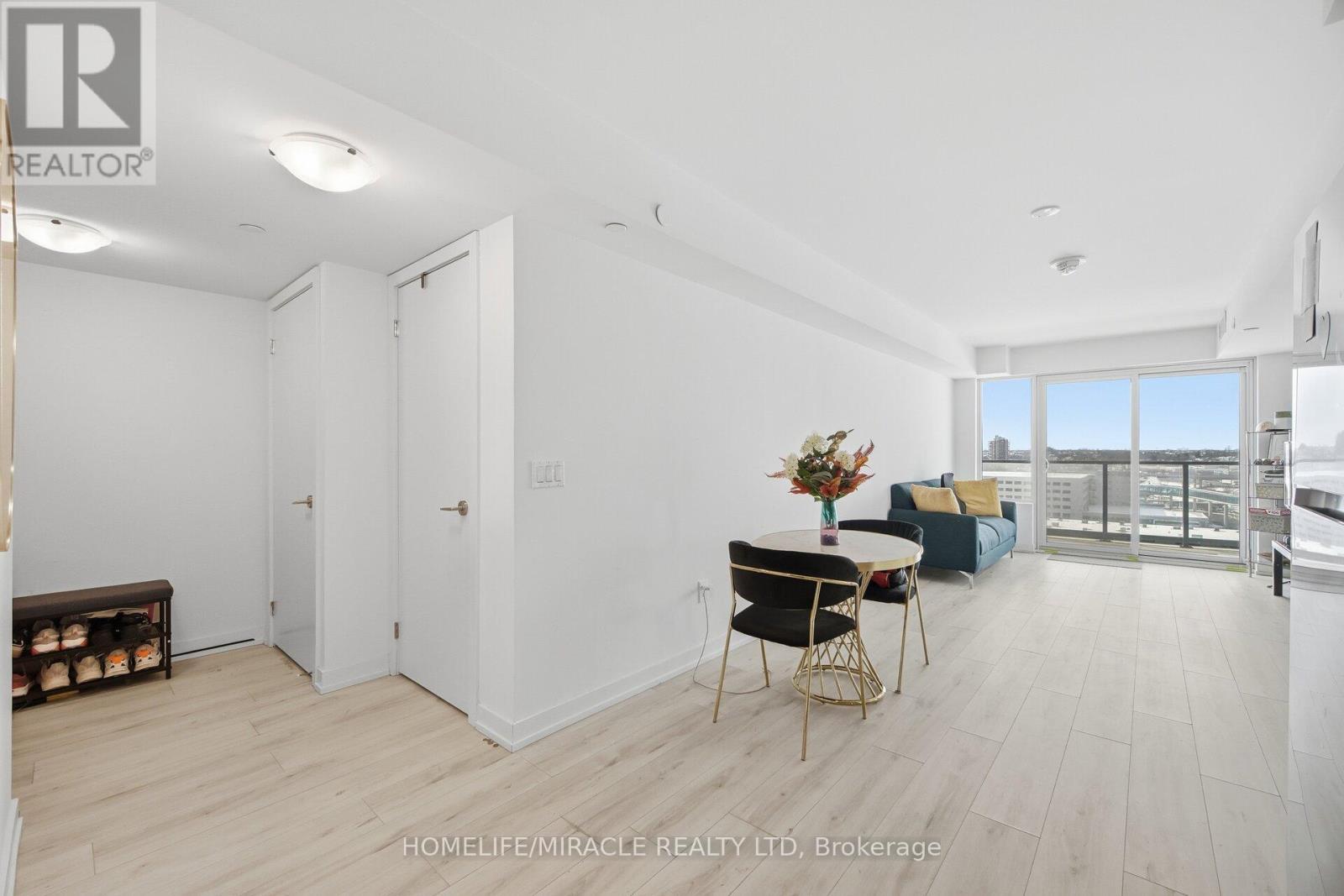 1110 - 1435 Celebration Drive, Pickering, ON - Indoor Photo Showing Other Room