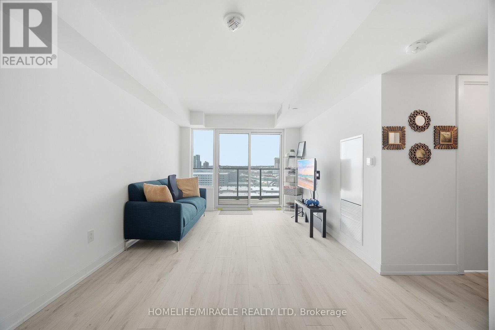 1110 - 1435 Celebration Drive, Pickering, ON - Indoor