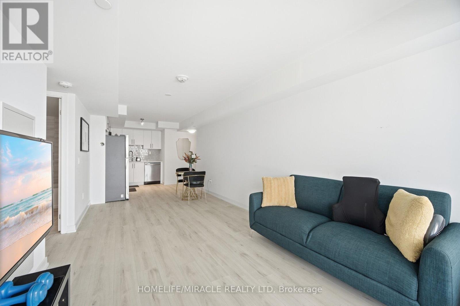 1110 - 1435 Celebration Drive, Pickering, ON - Indoor