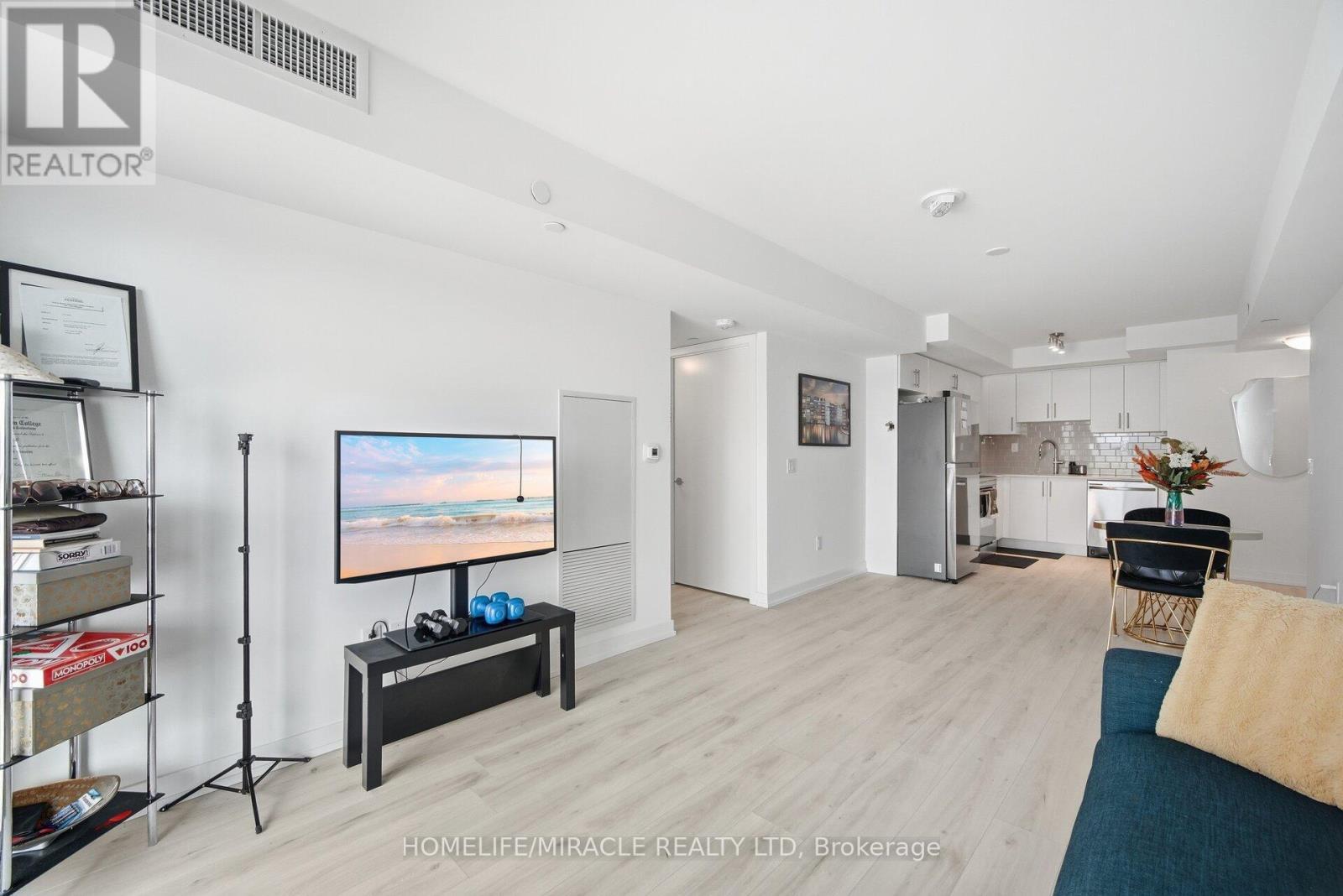 1110 - 1435 Celebration Drive, Pickering, ON - Indoor Photo Showing Other Room