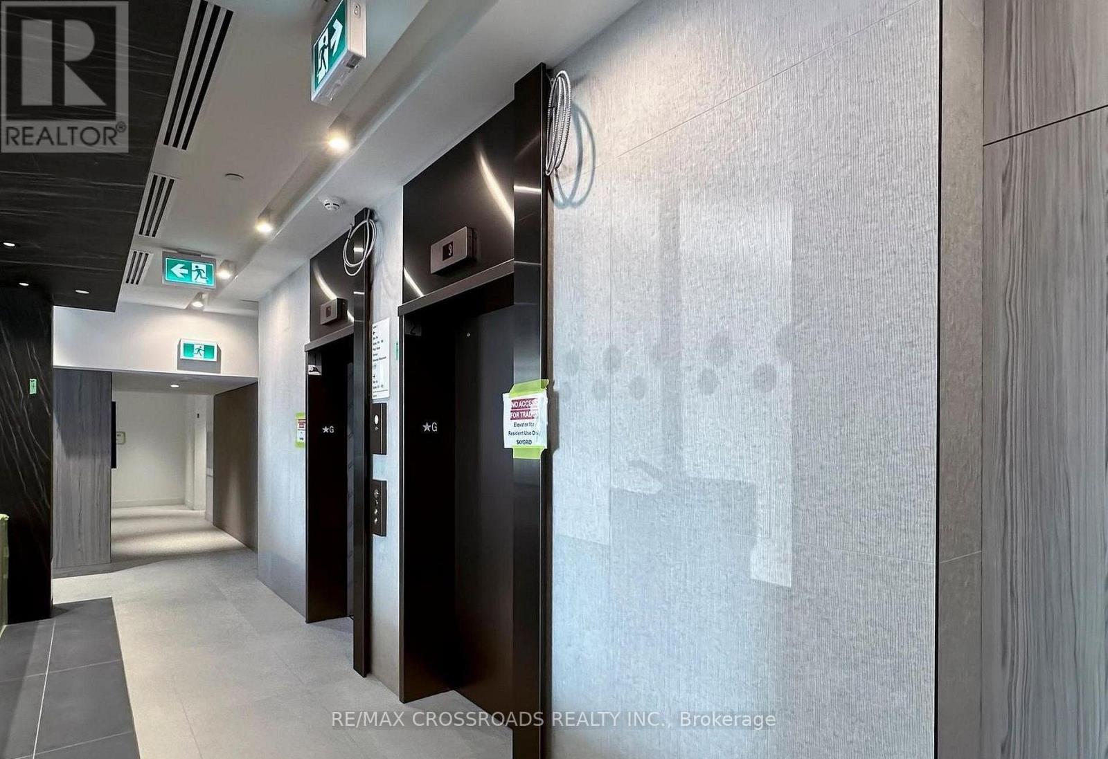 202 - 1606 Charles Street, Whitby, ON - Indoor Photo Showing Other Room