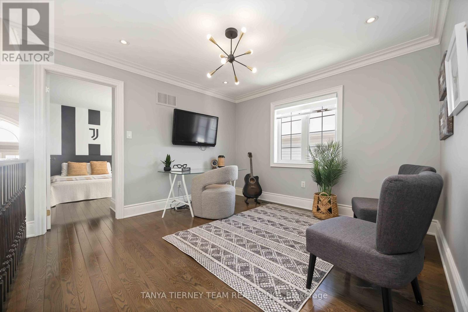 41 Apsley Crescent, Whitby, ON - Indoor