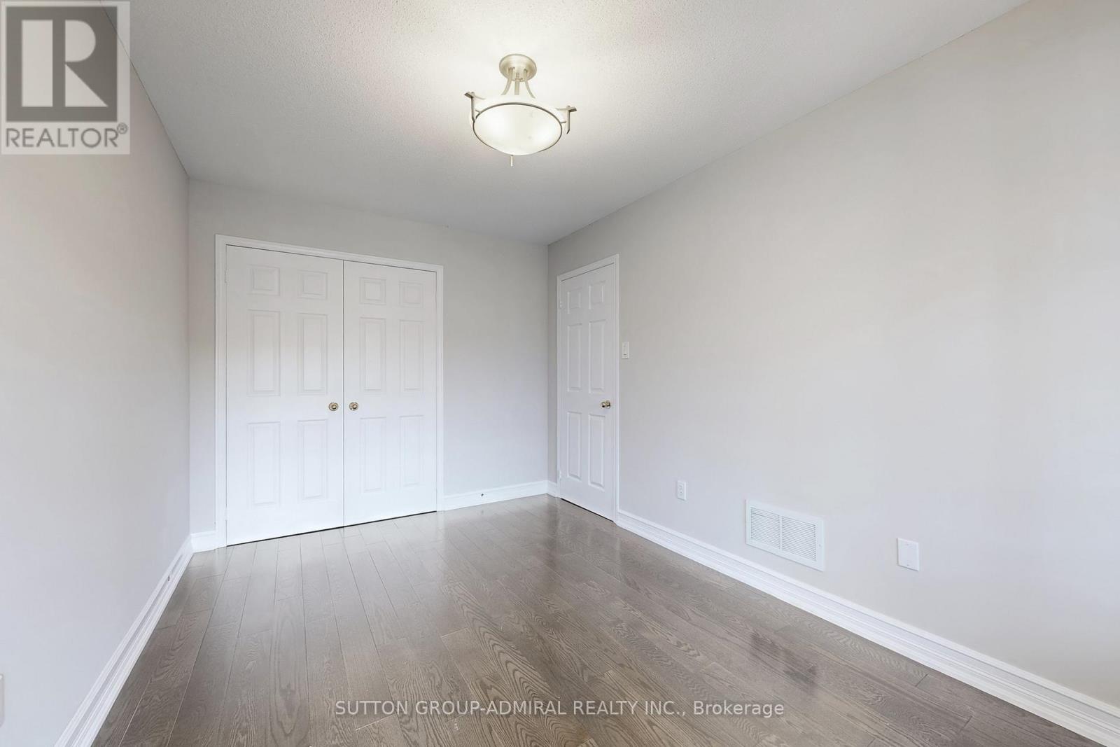 106 Big Hill Crescent, Vaughan, ON - Indoor Photo Showing Other Room