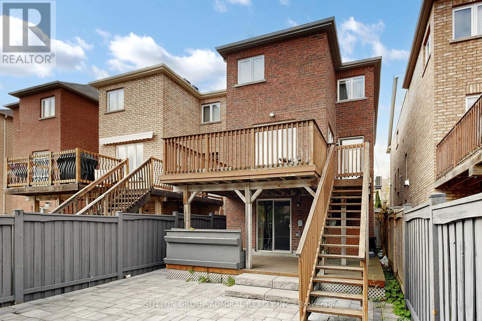 106 Big Hill Crescent, Vaughan, ON - Outdoor With Deck Patio Veranda With Exterior