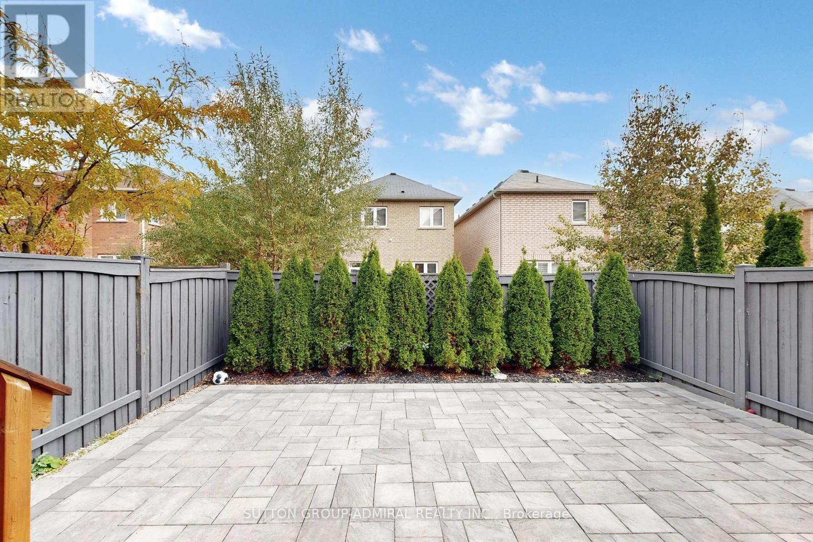 106 Big Hill Crescent, Vaughan, ON - Outdoor