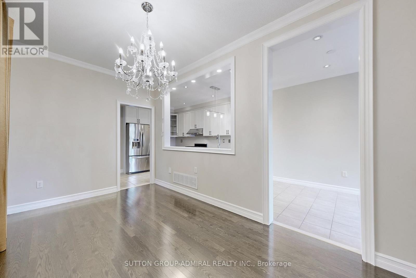 106 Big Hill Crescent, Vaughan, ON - Indoor Photo Showing Other Room