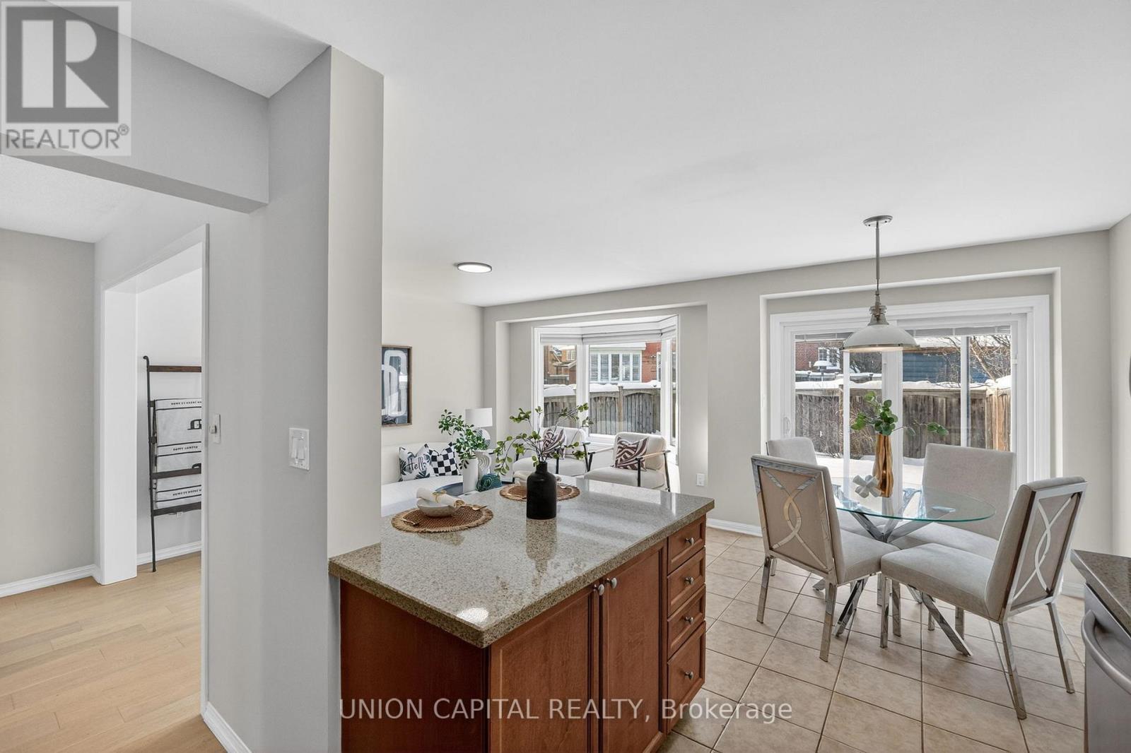 115 Ken Laushway Avenue, Whitchurch-Stouffville, ON - Indoor Photo Showing Dining Room