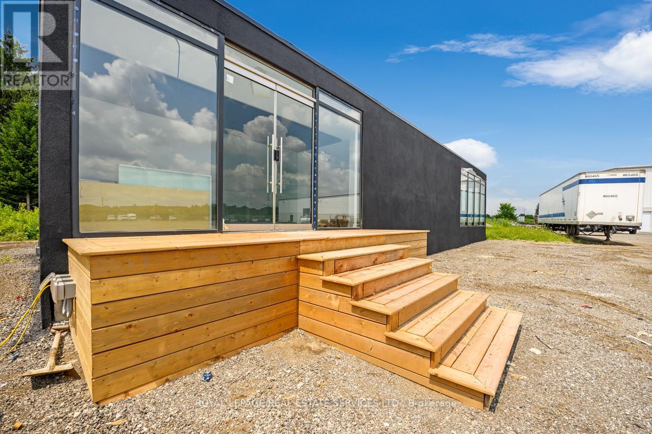 Building #2 - 11840 Keele Street, Vaughan, ON - Outdoor