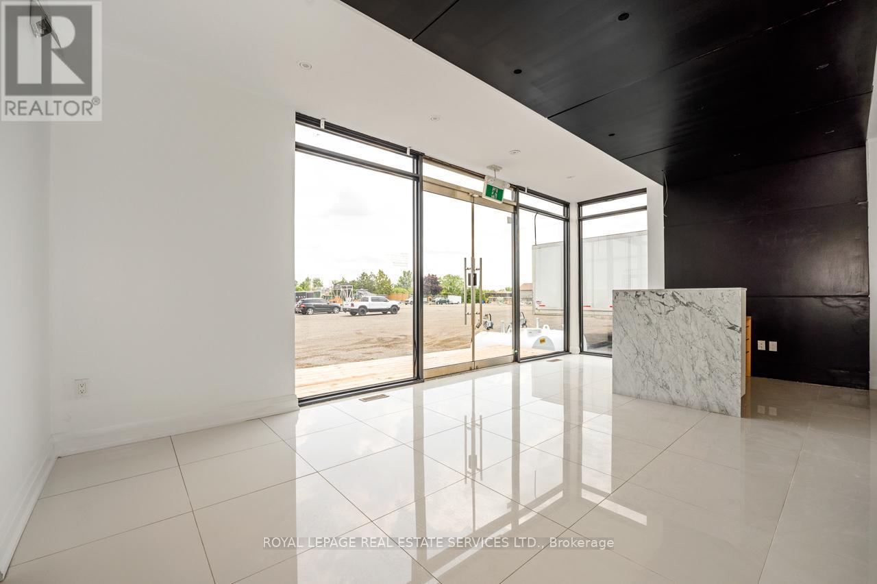 Building #2 - 11840 Keele Street, Vaughan, ON - Photo Showing Other Room