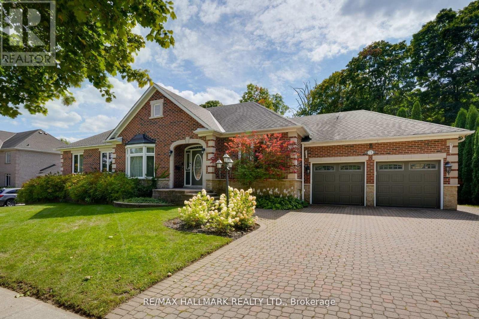 71 Willow Farm Lane, Aurora, ON - Outdoor