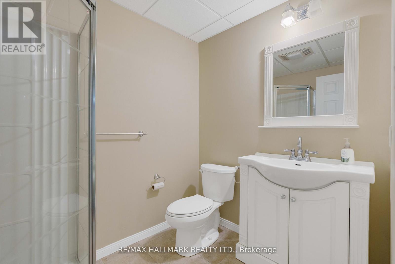 71 Willow Farm Lane, Aurora, ON - Indoor Photo Showing Bathroom