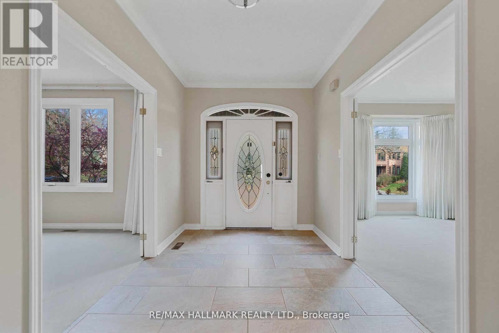 71 Willow Farm Lane, Aurora, ON - Indoor Photo Showing Other Room