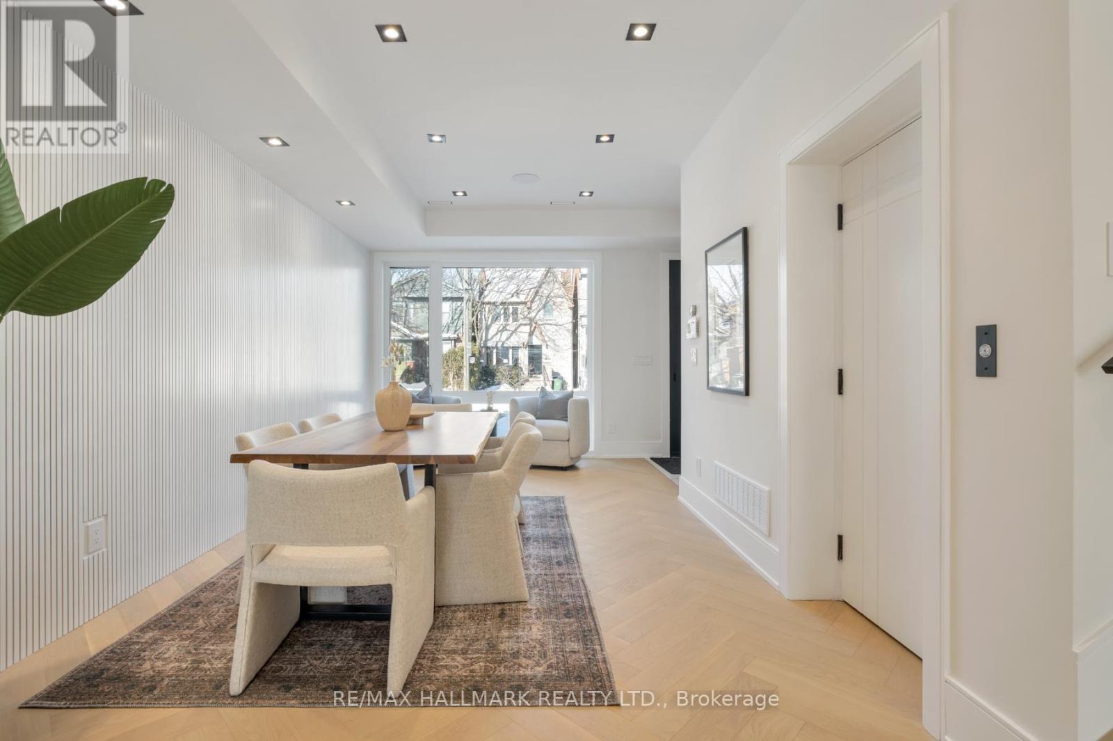 15 Cruikshank Avenue, Toronto, ON - Indoor Photo Showing Other Room