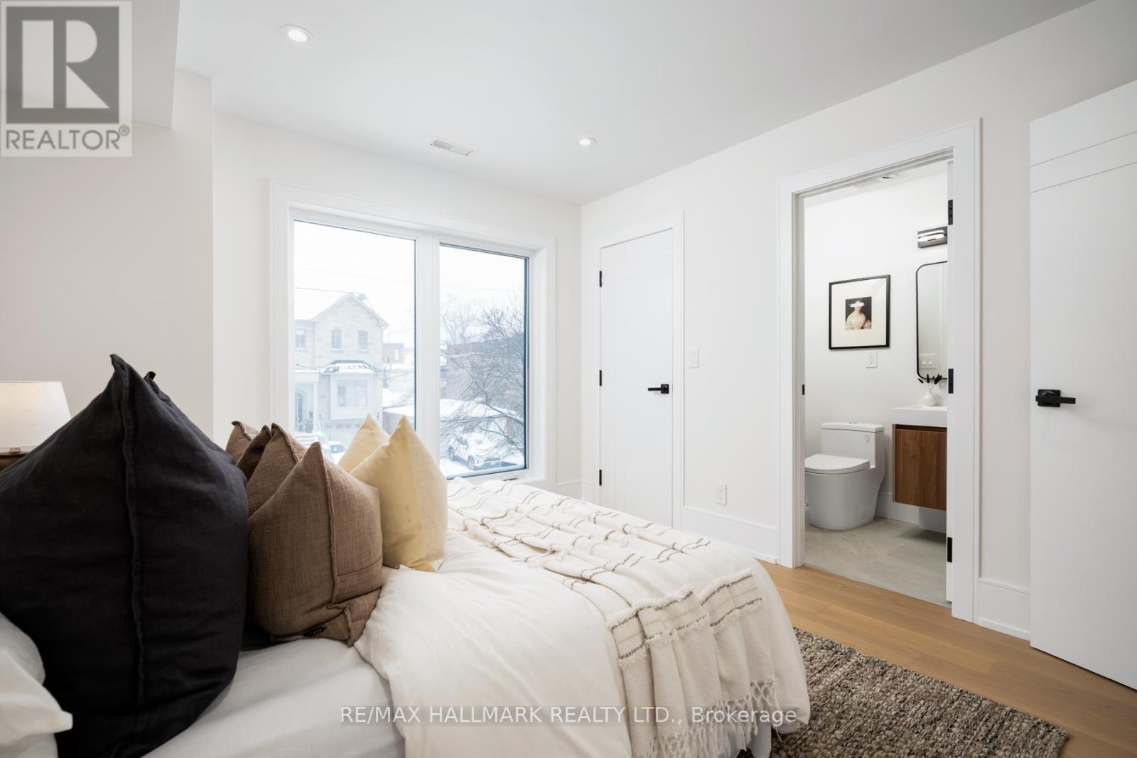 15 Cruikshank Avenue, Toronto, ON - Indoor Photo Showing Bedroom