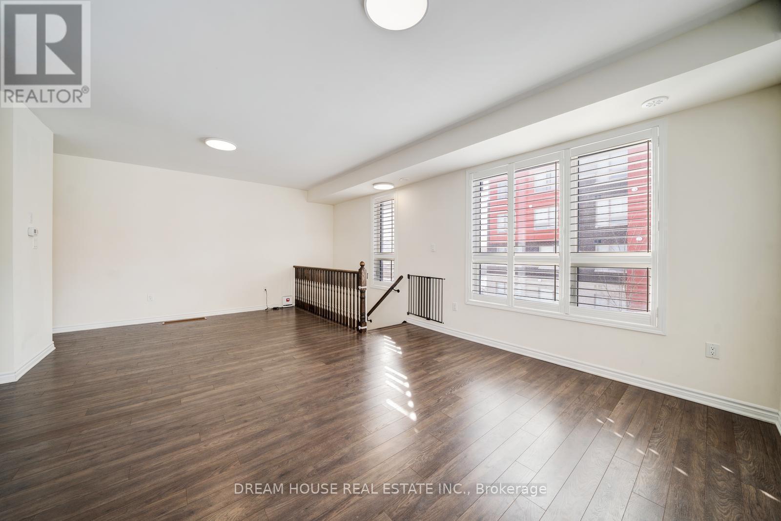 41 - 350 Arthur Bonner Avenue, Markham, ON - Indoor