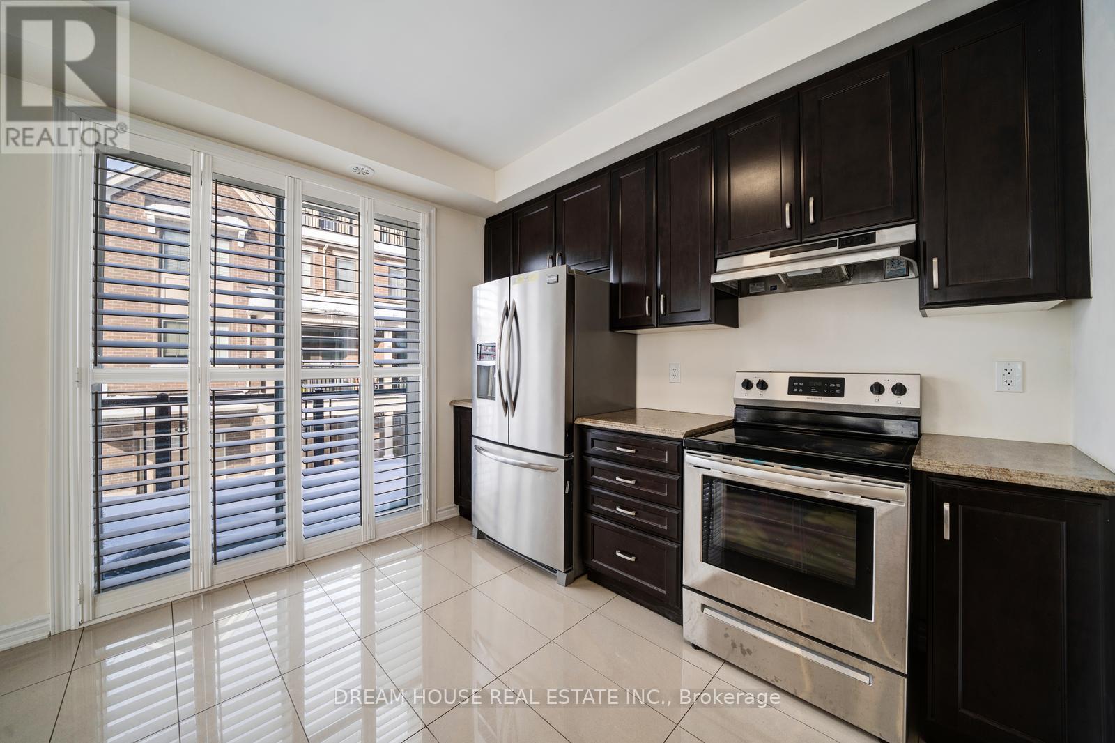 41 - 350 Arthur Bonner Avenue, Markham, ON - Indoor Photo Showing Kitchen With Stainless Steel Kitchen