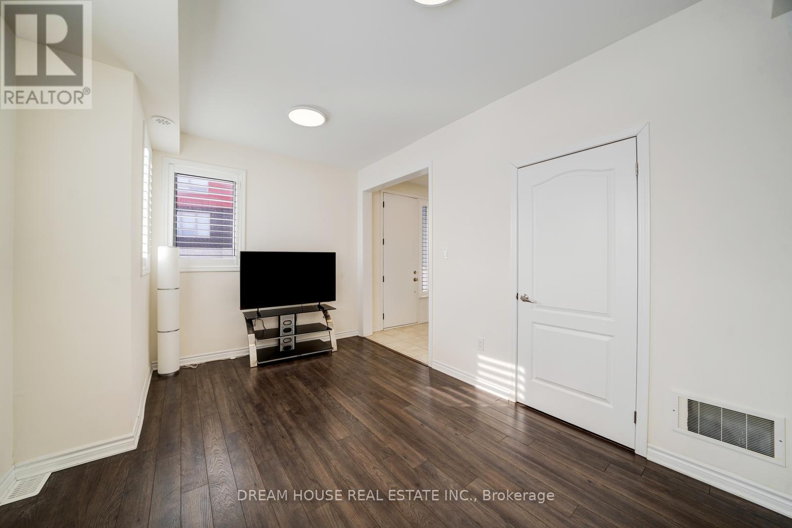 41 - 350 Arthur Bonner Avenue, Markham, ON - Indoor Photo Showing Other Room