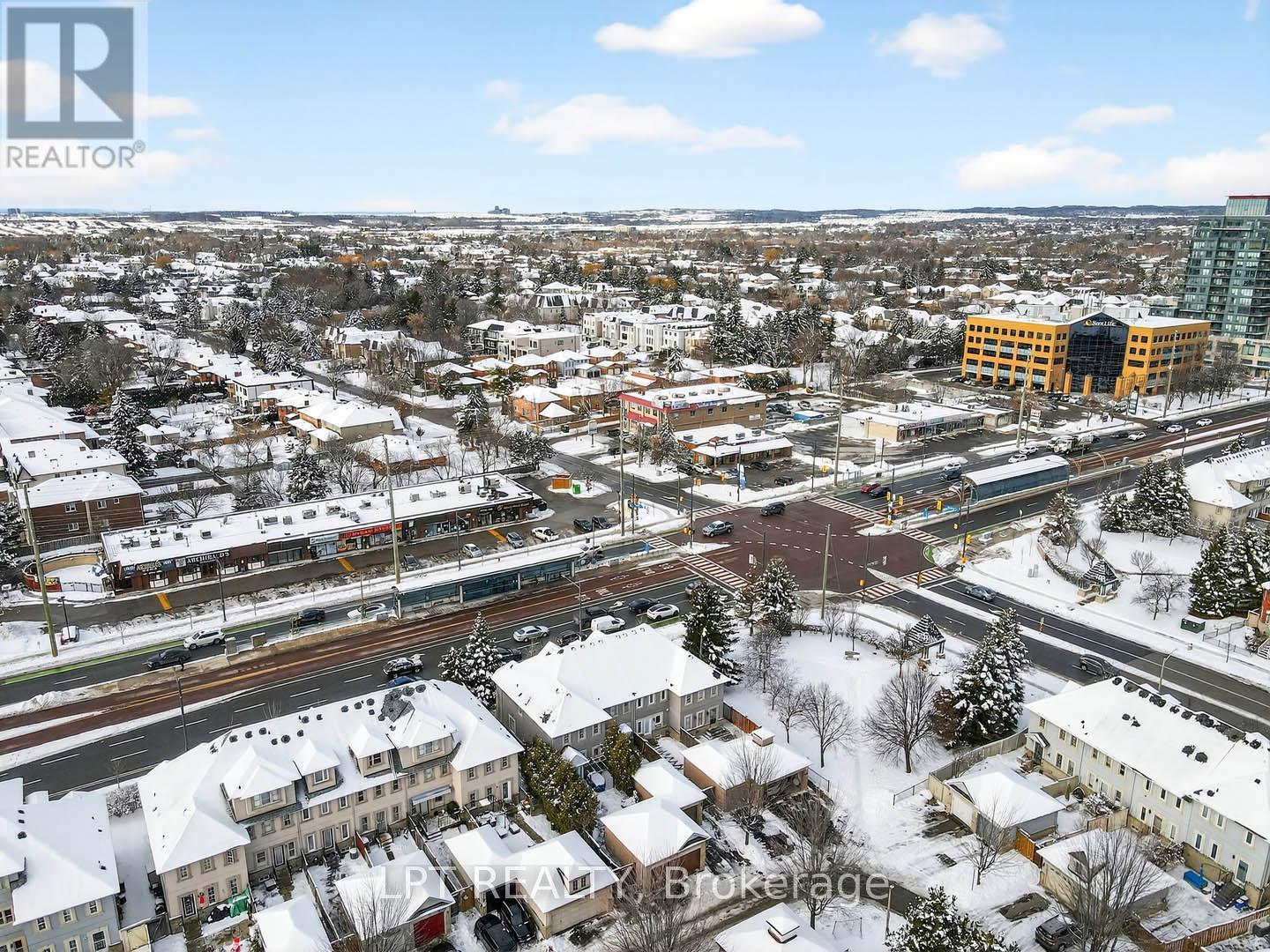 Ph06 - 51 Baffin Court, Richmond Hill, ON - Outdoor With View
