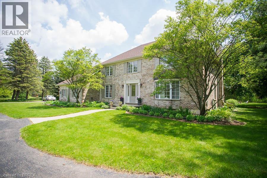 92 Highland Drive, Brantford, ON - Outdoor