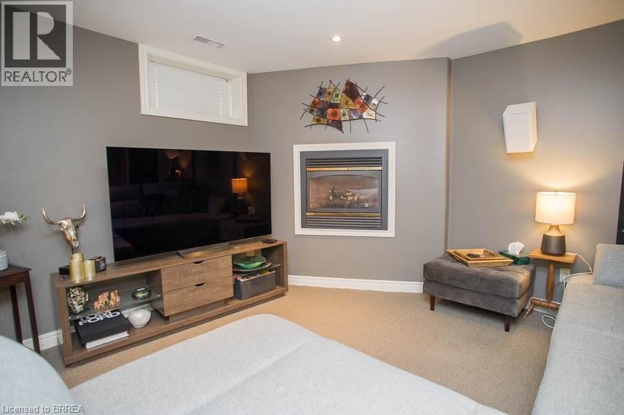 92 Highland Drive, Brantford, ON - Indoor