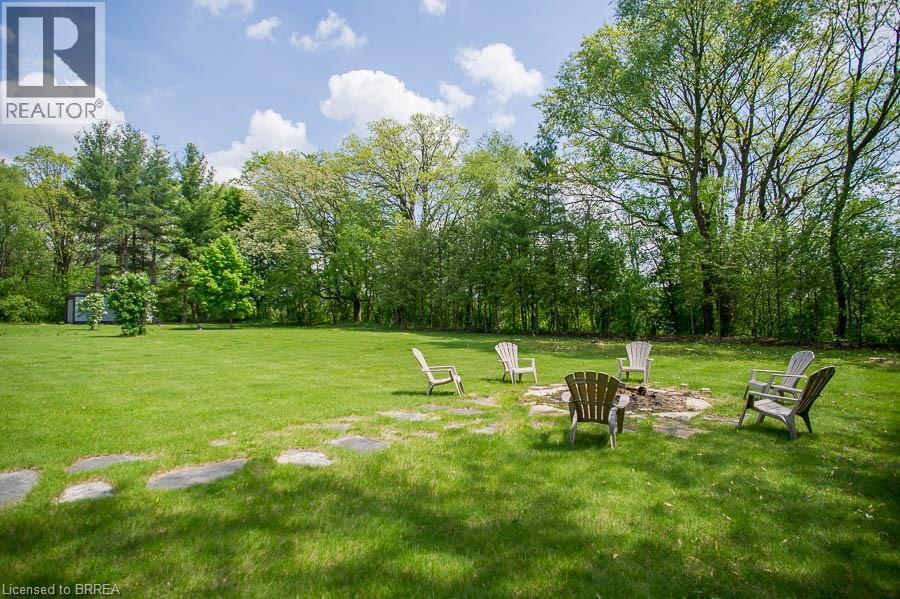 92 Highland Drive, Brantford, ON - Outdoor