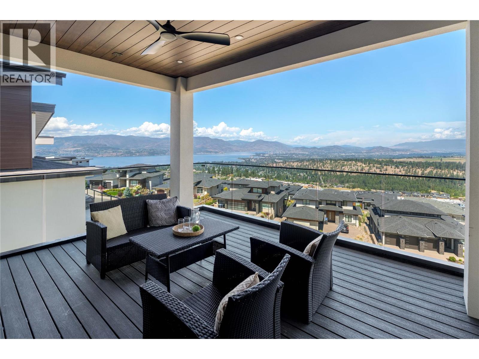 1016 Emslie Street, Kelowna, BC - Outdoor With Deck Patio Veranda With View With Exterior