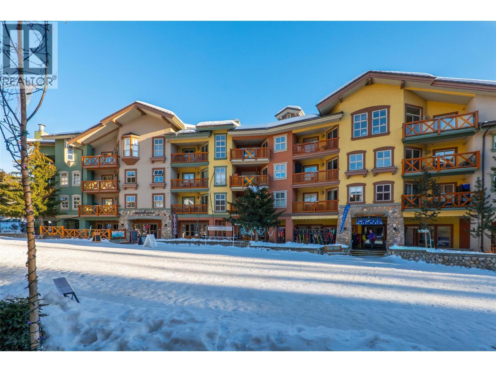 3190 Creekside Way Unit# 208, Sun Peaks, BC - Outdoor