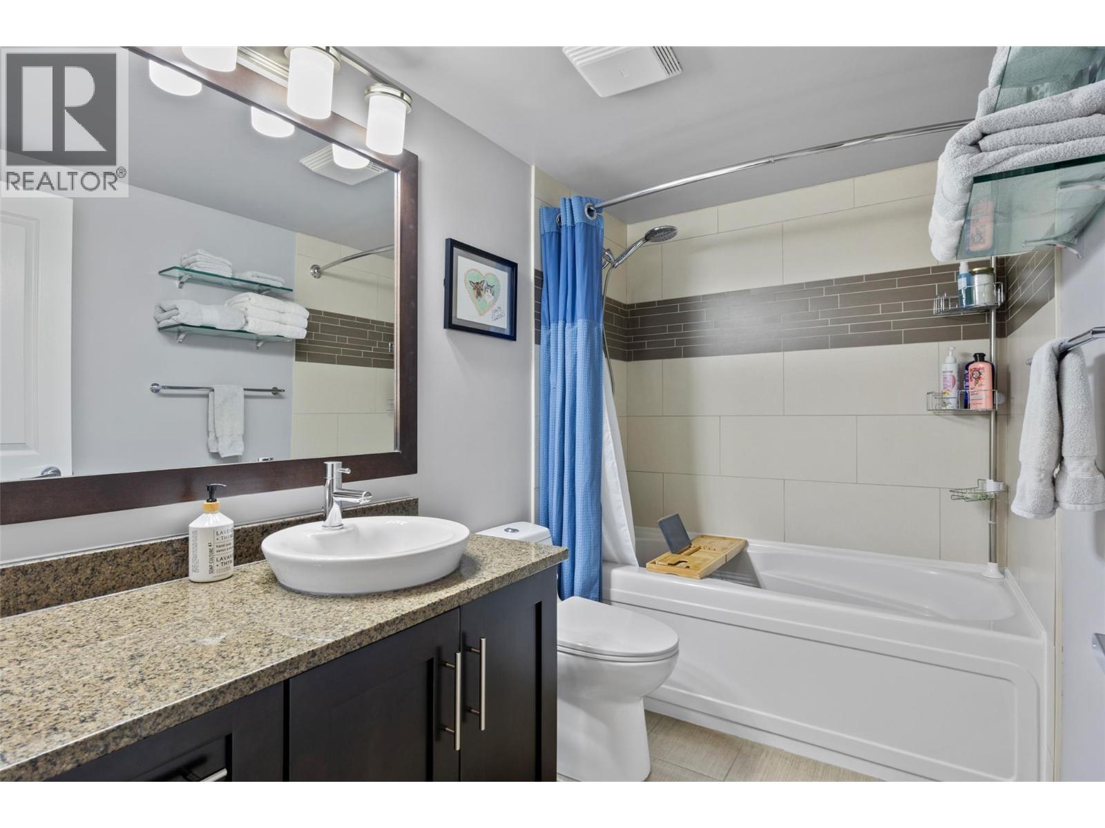 3190 Creekside Way Unit# 208, Sun Peaks, BC - Indoor Photo Showing Bathroom