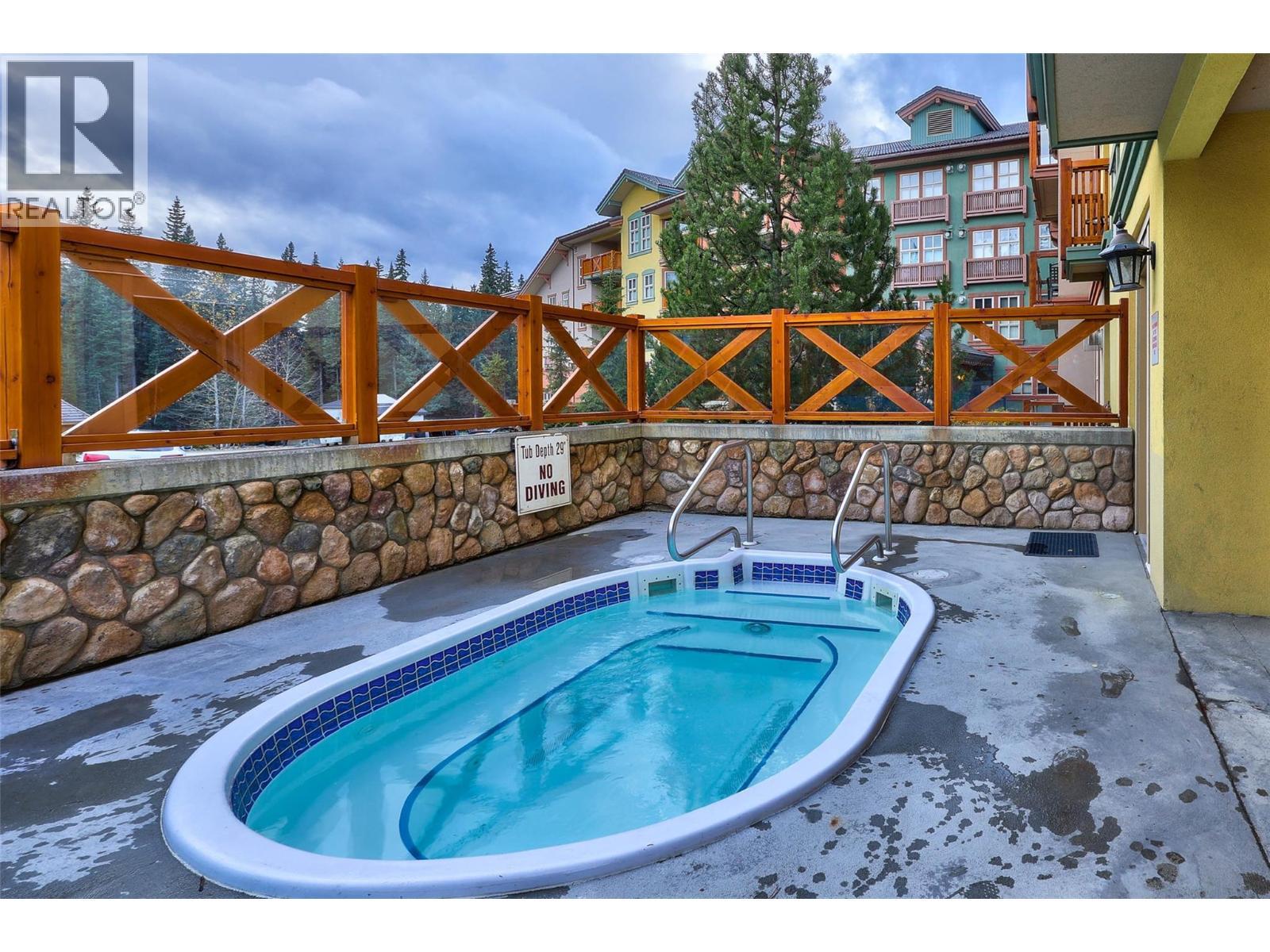 3190 Creekside Way Unit# 208, Sun Peaks, BC - Outdoor With In Ground Pool
